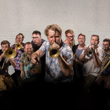 LaBrassBanda - 81916