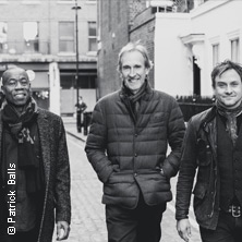 Mike + The Mechanics