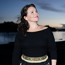 Emil&iacute;ana Torrini