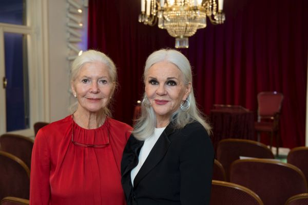 Theater im Salon