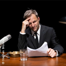 DER PROZESS mit Philipp Hochmair