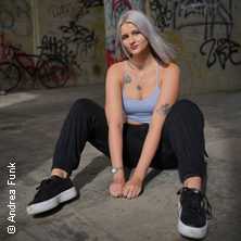 Julia Brandner - Calm your tits