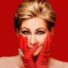 Claudia Jung mit Band