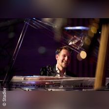 Simon Stadler Solo