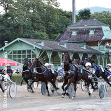 Saisoner&ouml;ffnung Badener Trabrennbahn